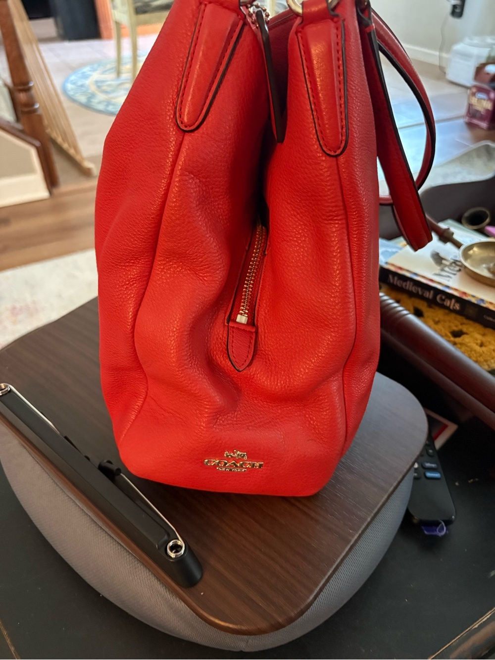 EUC Coach shoulder bag with 3 compartments - Picture 2 of 9